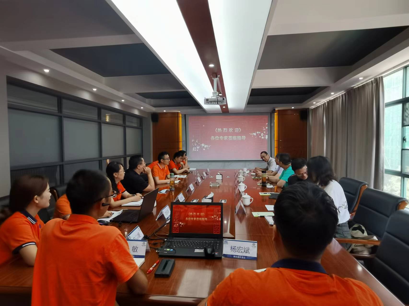 昆明市住房和城鄉(xiāng)建設局專項檢查組蒞臨公司開展雙隨機檢查活動